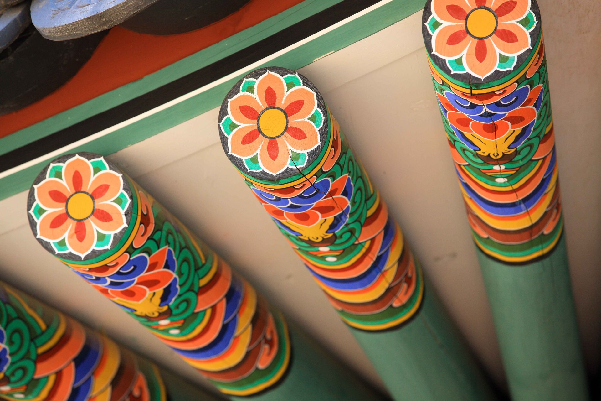 Dancheong (traditional decorative coloring)